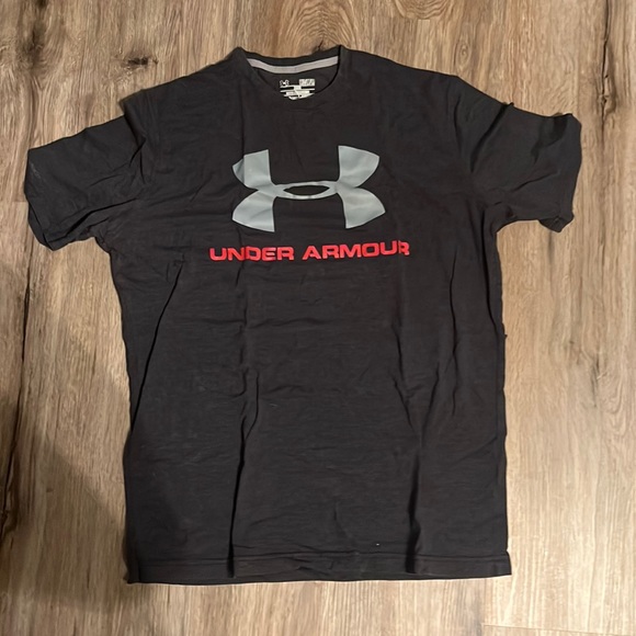 Mens Under armour shirt - Picture 1 of 2